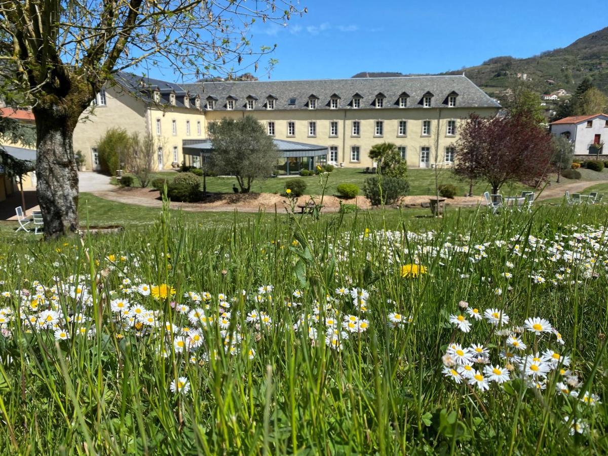 Le 1837 Aparthotel Saint-Affrique Bagian luar foto