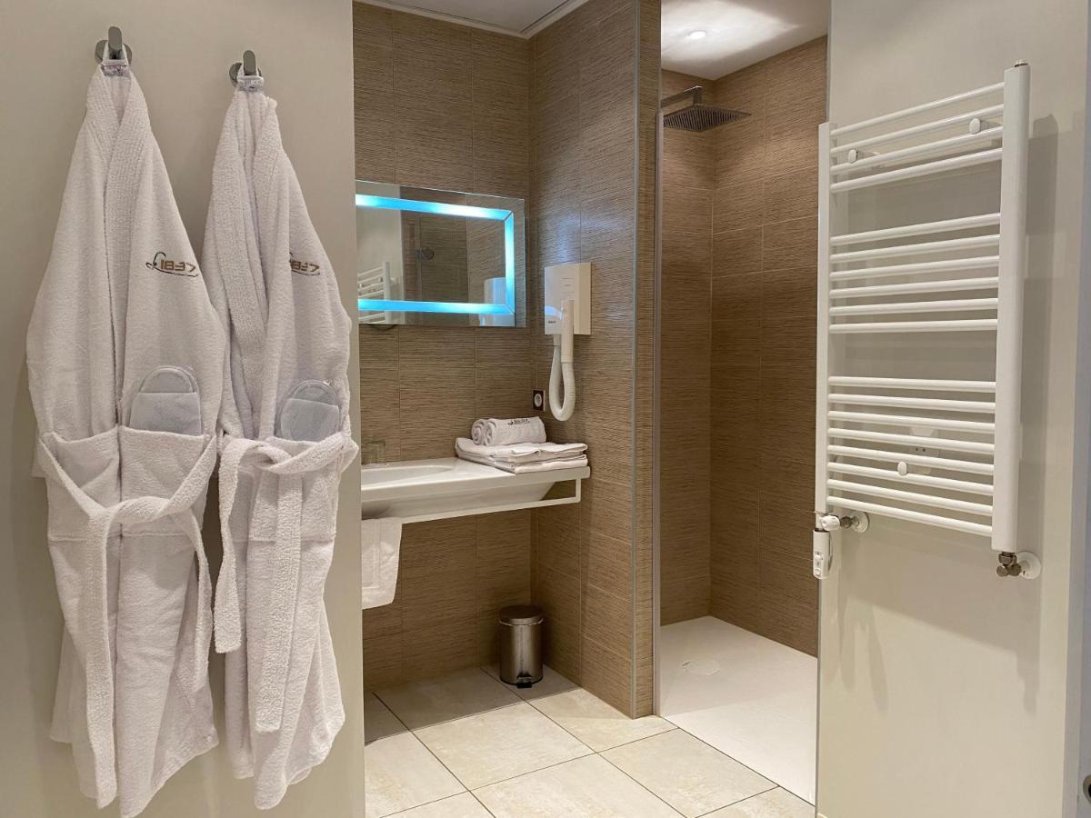 Le 1837 Aparthotel Saint-Affrique Bagian luar foto