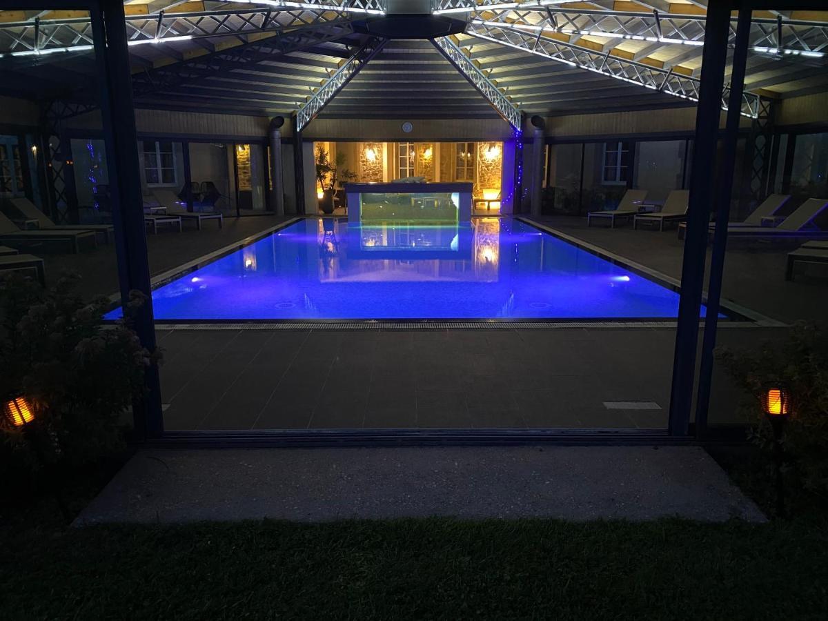 Le 1837 Aparthotel Saint-Affrique Bagian luar foto