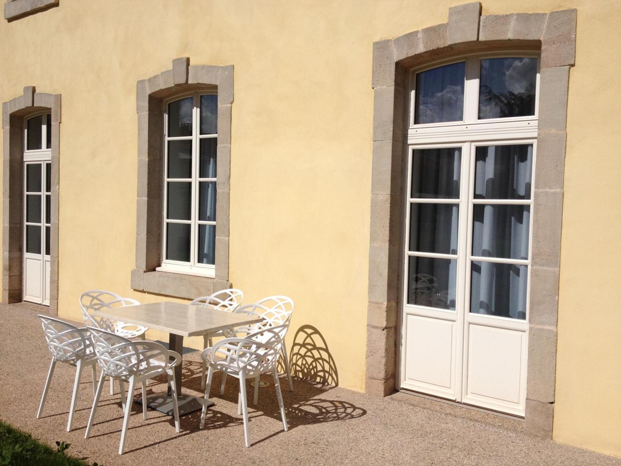 Le 1837 Aparthotel Saint-Affrique Bagian luar foto
