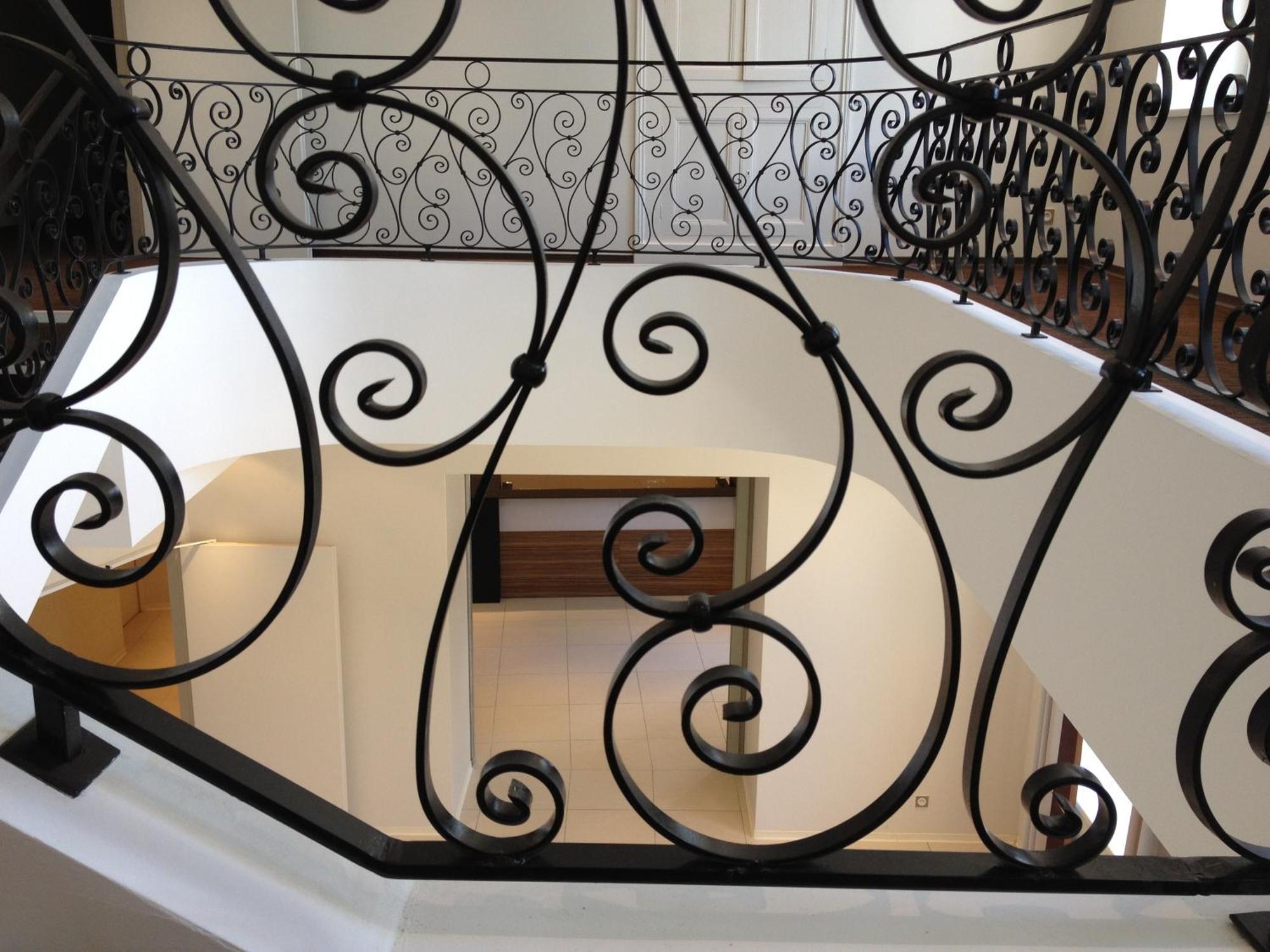 Le 1837 Aparthotel Saint-Affrique Bagian luar foto