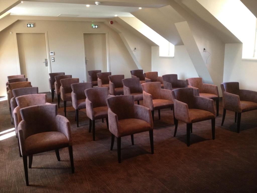 Le 1837 Aparthotel Saint-Affrique Bagian luar foto