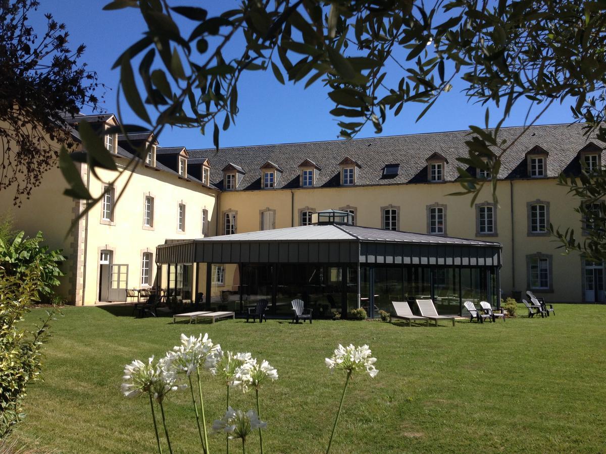 Le 1837 Aparthotel Saint-Affrique Bagian luar foto