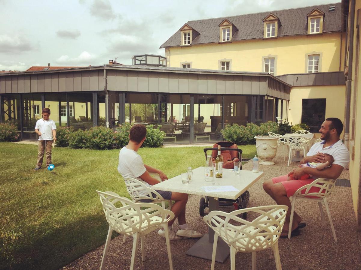 Le 1837 Aparthotel Saint-Affrique Bagian luar foto
